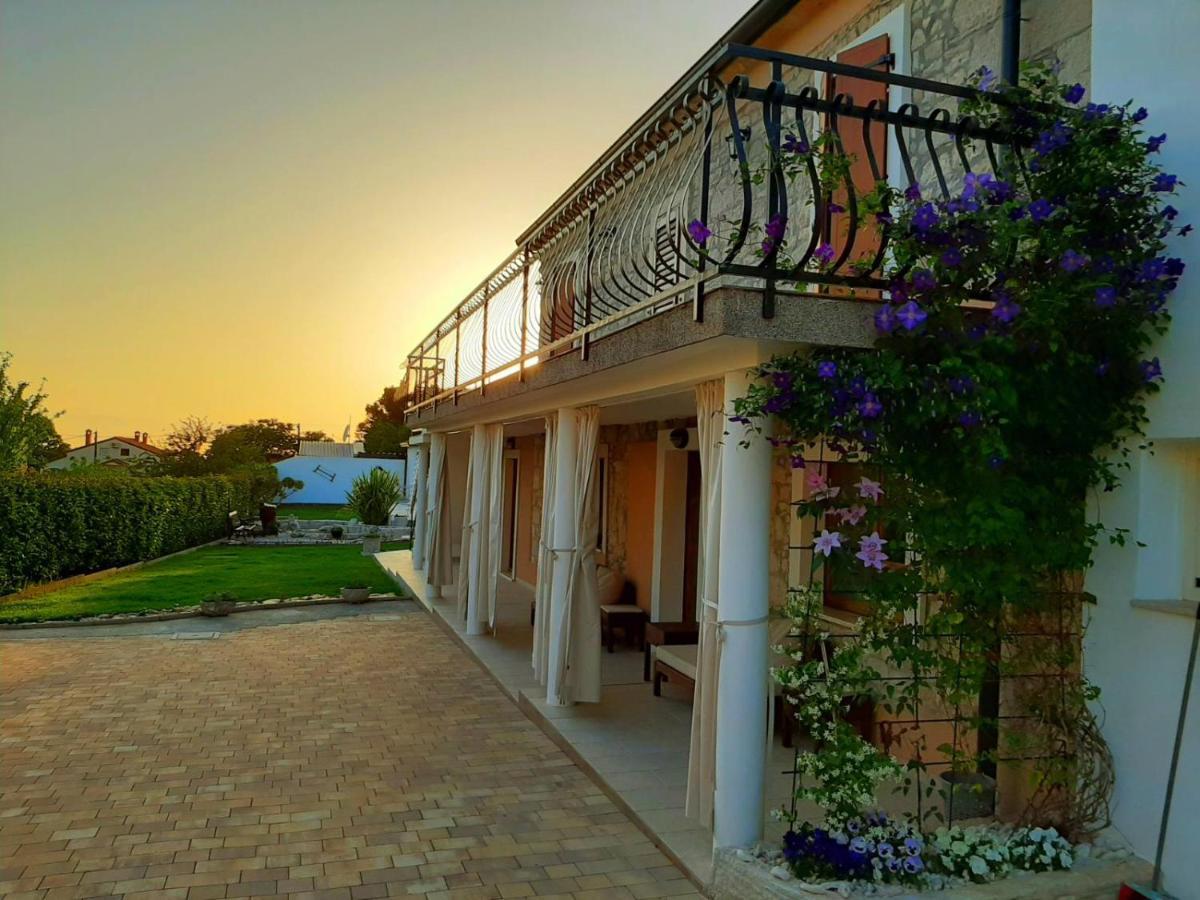 Villa Alma Kaštelir Exterior foto