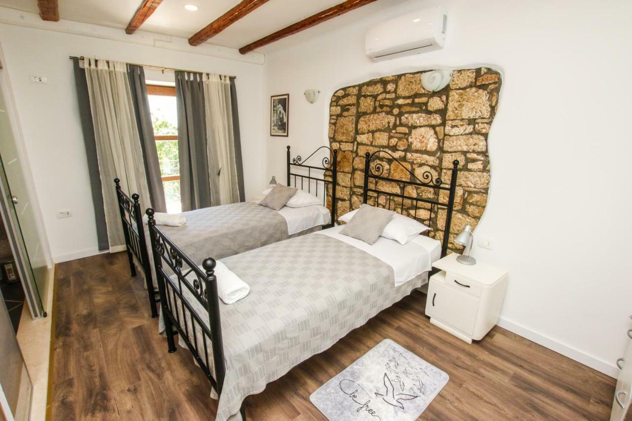 Villa Alma Kaštelir Exterior foto